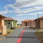 Arapongas inaugura Condomínio do Idoso com piscina, móveis e aluguel de R$ 227