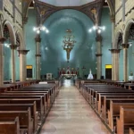 Momento de fé em dobro – Aos domingos, a Play FM 87.9 transmite duas missas para a comunidade.