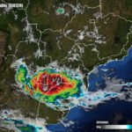 Com nova frente fria, primavera mantém alternância entre chuva, sol e ventos fortes no Paraná