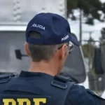 PRF apreende carga milionária de iPhones escondida em picape na região