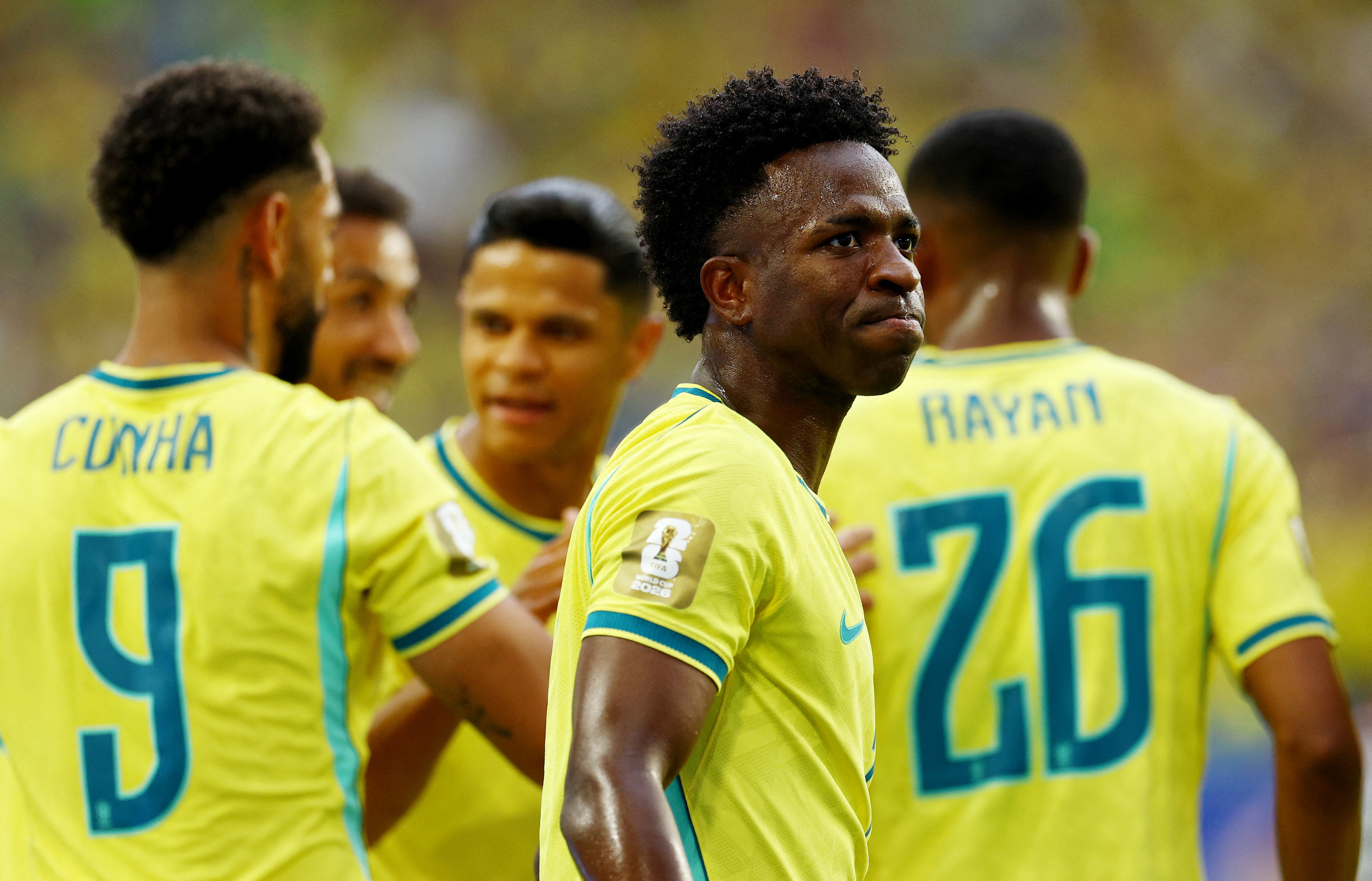 Brasil domina Escócia, vence com Vinicius Jr. incrível e lidera grupo